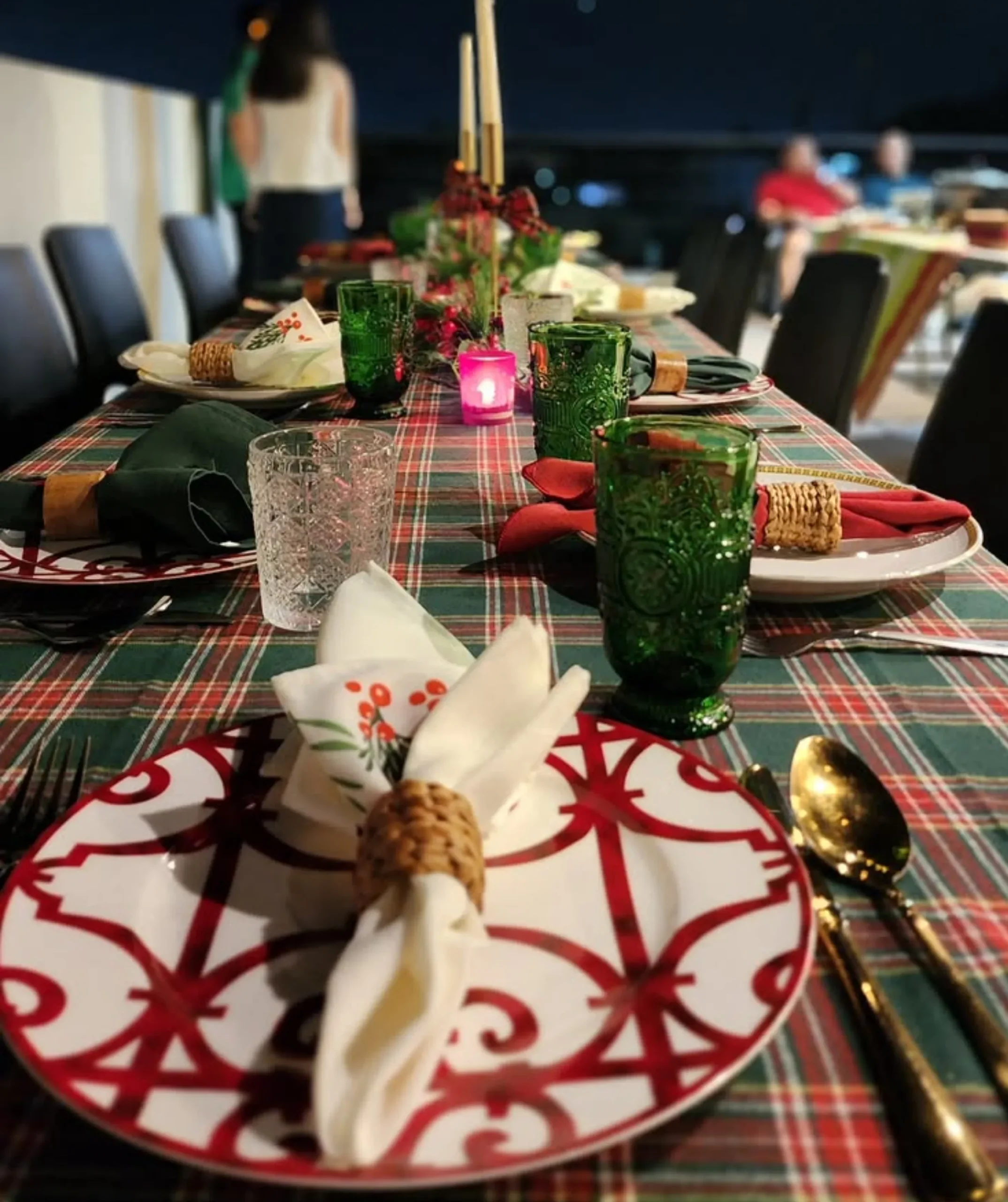 christmas eve dinner hotels melbourne cbd